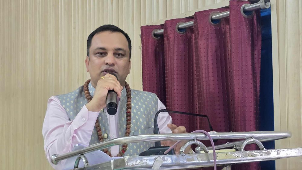 दृढ र निडर नेतृत्व ओलीसँग मात्र’ : अध्यक्ष पाण्डे